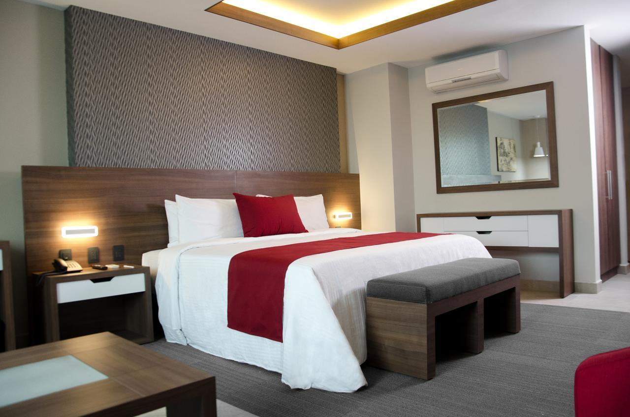 פואבלה Hotel 5 De Mayo מראה חיצוני תמונה