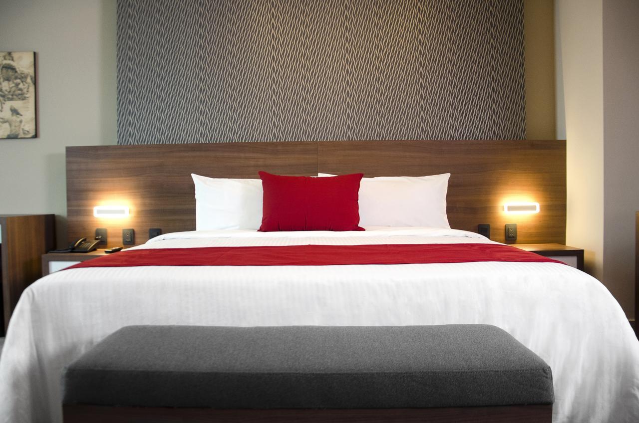 פואבלה Hotel 5 De Mayo מראה חיצוני תמונה