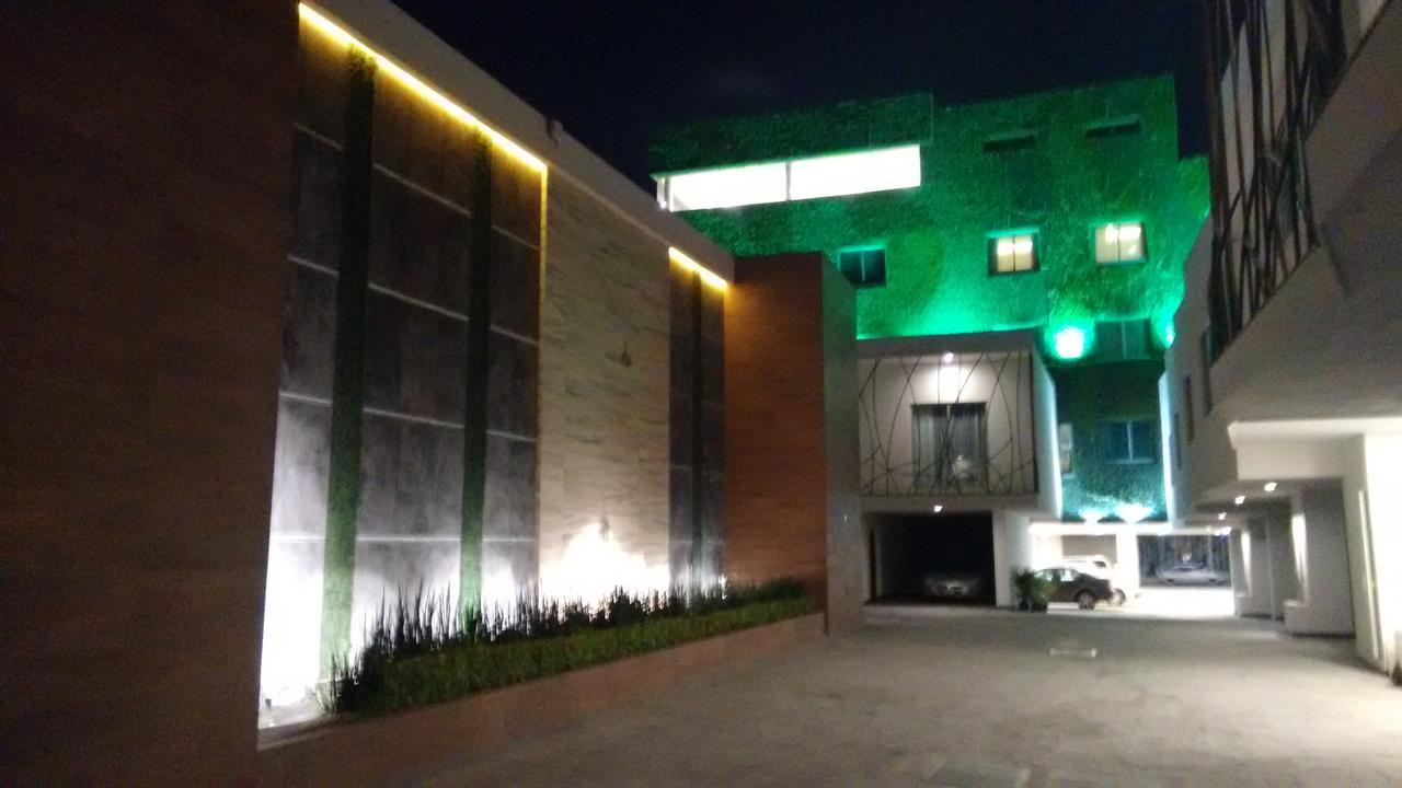 פואבלה Hotel 5 De Mayo מראה חיצוני תמונה
